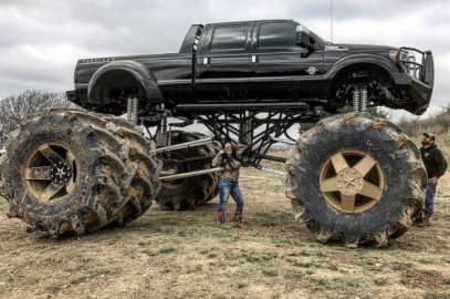 Ford Monster Dually That Broke The Internet Archives - Blue Oval Trucks