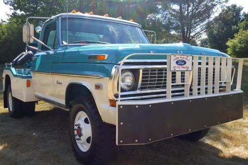 1969 Ford F-350 Custom Holmes Wrecker