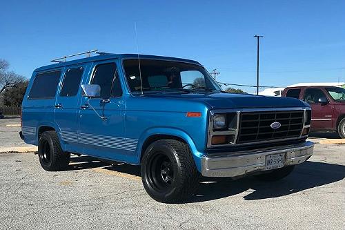 1982 Ford B-150 Carryall