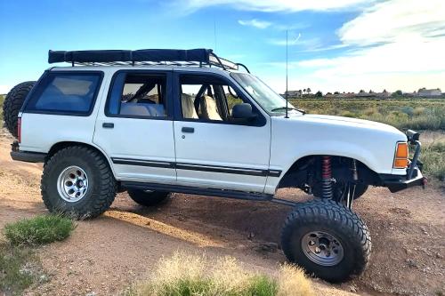 BKennedy’s 1994 Ford Explorer Overlanding Adventure Rig